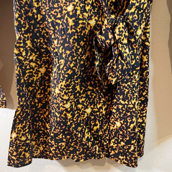 NWT We Wore What Women's Blanca Wrap Dress Long Sleeve Tortoise Shell Size Large - Picture 7 of 11